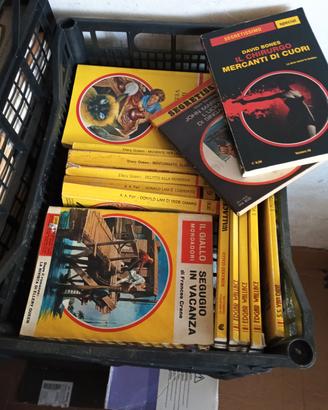 gialli Mondadori vintage 