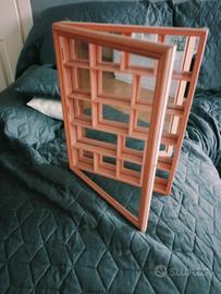 Vetrina portaoggetti 