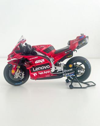 Ducati Desmosedici GP23 #1 Francesco Bagnaia 1/12