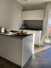 Cucina completa di elettrodomestici Miele
