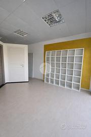 NEGOZIO A DALMINE