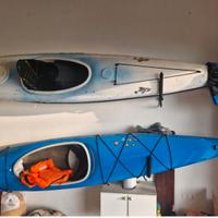 2 kayak con pagaie e salvagente