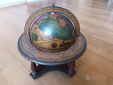 Mappamondo legno