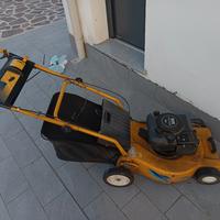 Due Tagliaerba  briggs & stratton ( da riparare)