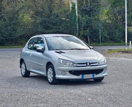 Peugeot 206 1.4 3p. Enfant Terrible 2008-E4 NEO Ma