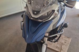 Moto Qj 800 SRT