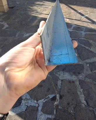 Profili angolari in ferro zincato