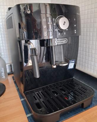Macchina caffè De'Longhi Magnifica S