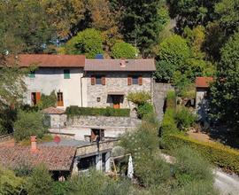 Borgo S Lorenzo colonica con piscina