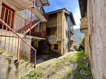 2 LOCALI A LANZO TORINESE