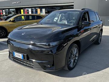 LEAPMOTOR C10 REEV DESIGN 158 KW