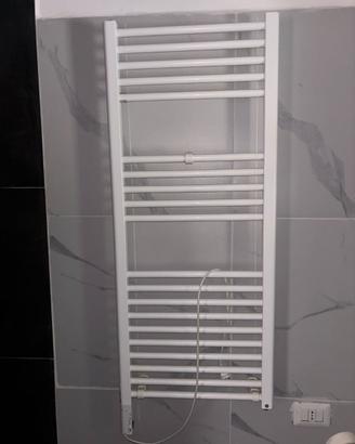 Termoarredo / scaldasalviette elettrico bianco