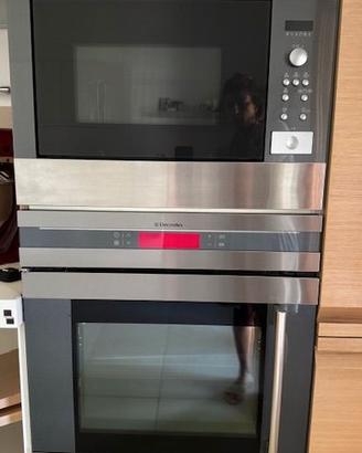 forno elettrico + microonde da incasso Electrolux