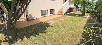 VILLA A SCHIERA D'ANGOLO A CAMPONOGARA