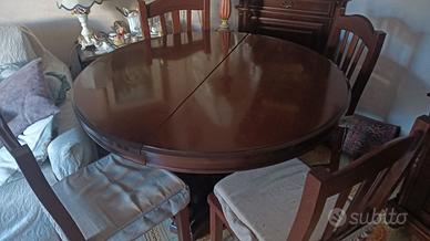 Tavolo allungabile con 4 sedie