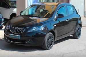 Lancia Ypsilon 1.0 FireFly 5 porte S&S Hybrid Silv