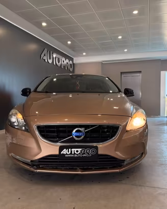 VOLVO V40 D2 1.6 Powershift Business Edition