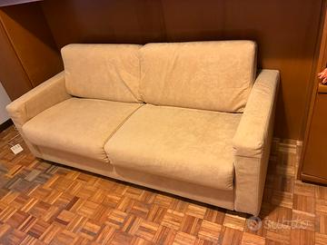 Divano letto matrimoniale