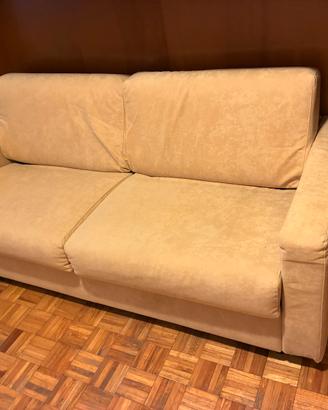 Divano letto matrimoniale