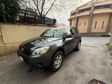 Toyota RAV 4 RAV4 2.2 D-4D 136 CV DPF Sol