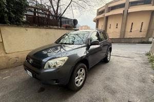 Toyota RAV 4 RAV4 2.2 D-4D 136 CV DPF Sol