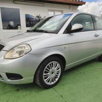 Lancia Ypsilon 1.4 16V Platino - 2010