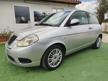 Lancia Ypsilon 1.4 16V Platino - 2010
