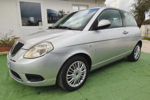 Lancia Ypsilon 1.4 16V Platino - 2010
