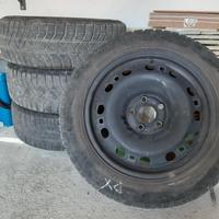 N.4 PNEUMATICI DA NEVE PIRELLI