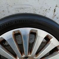 4 cerchi in lega con gomme