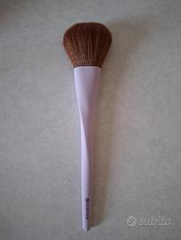 pennello make up