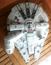 Astronave MIllenium Falcon Star Wars Guerre Stella