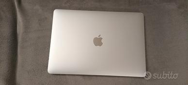 Apple Macbook pro 2017 /13.3 