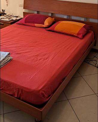 struttura letto matrimoniale