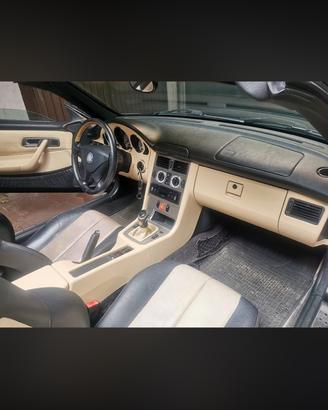 Slk r170. Vernice Siam Beige interni