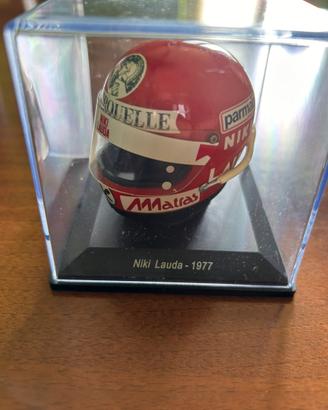 Casco Niki Lauda 1977 f1