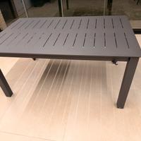 Tavolo da giardino