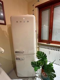 Frigorifero combinato SMEG libera installazione