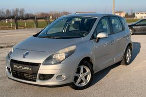 Renault Scenic X-Mod 1.5 dCi 110CV Luxe
