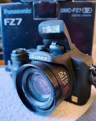 Fotocamera digitale Panasonic Lumix DMC-FZ7