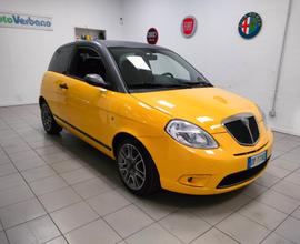 Lancia Ypsilon 1.4 16V Sport MomoDesign