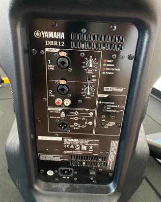 Cassa Yamaha piu’ treppiedi