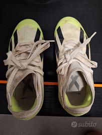 Scarpe da calcio n. 32