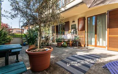 3 locali P:T: con TERRAZZO di c.a. 70 mq BOX