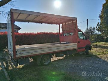 Autocarro Renault Master 2004