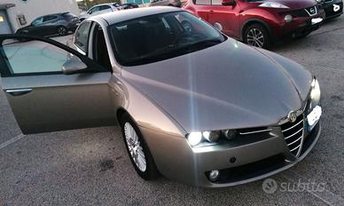 ALFA 159  1,9  JtdM 120 cv