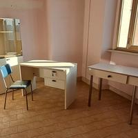 Ufficio- ambulatorio arredo modernariato 