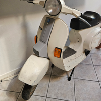 Vespa 50 pk senza motore e senza documenti