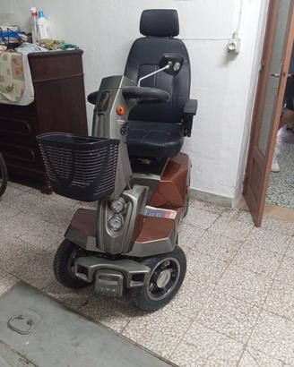 scooter per anziani e disabili come nuovo 