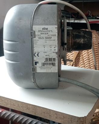 Bruciatore a gasolio per caldaie Ferroli